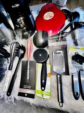 Bundle small kitchen items some new some gently used! $28 for bundle!